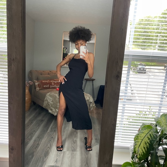 Black Sleeveless Backless Side Split Maxi Dress - Picture 3 of 16